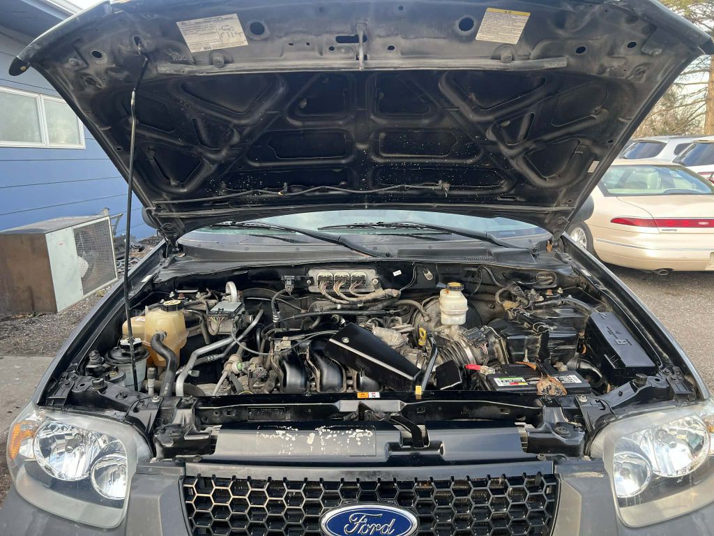 2007 Ford Escape Image 15