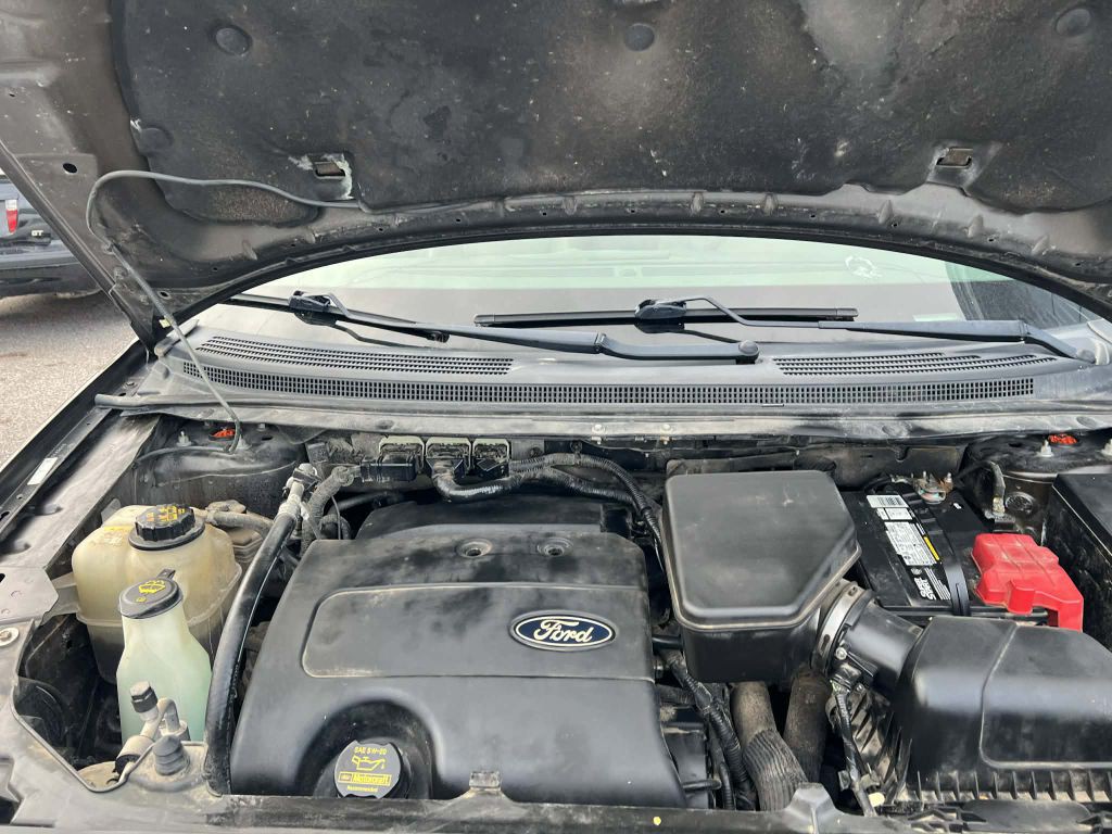 2011 Ford Edge Image 16