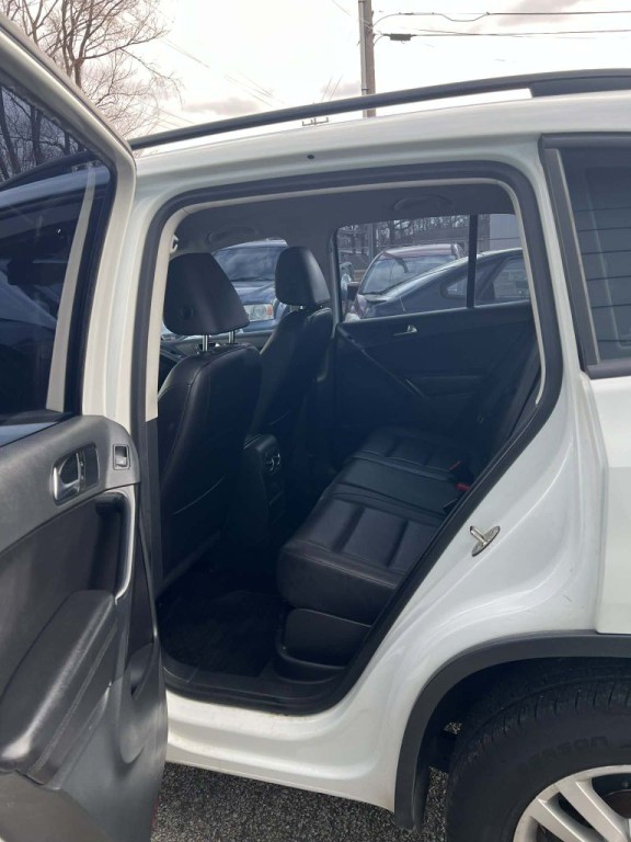 2016 Volkswagen Tiguan Image 10