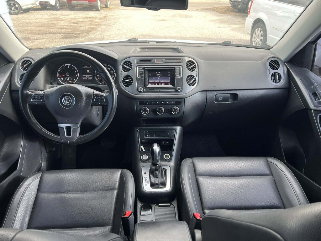 2016 Volkswagen Tiguan Image 12