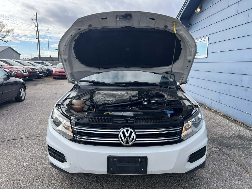 2016 Volkswagen Tiguan Image 16
