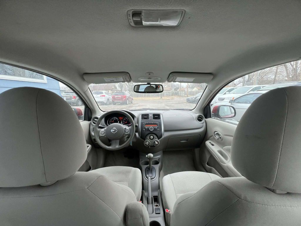 2013 Nissan Versa Image 11