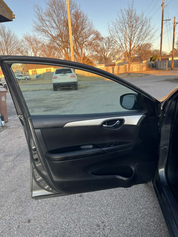 2019 Nissan Sentra Image 8