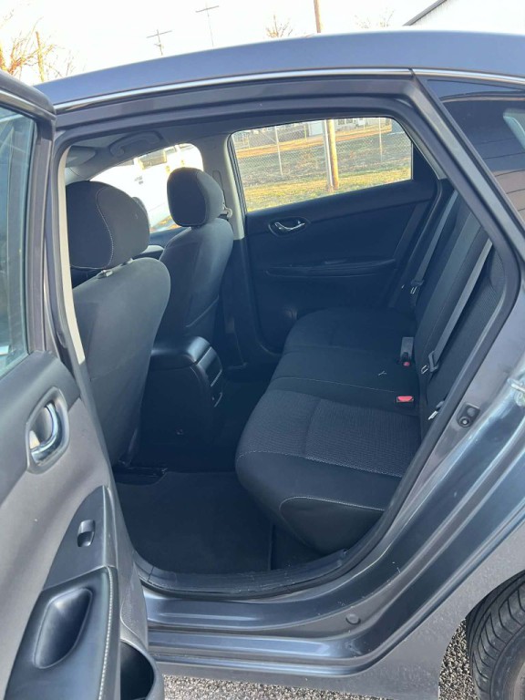 2019 Nissan Sentra Image 10