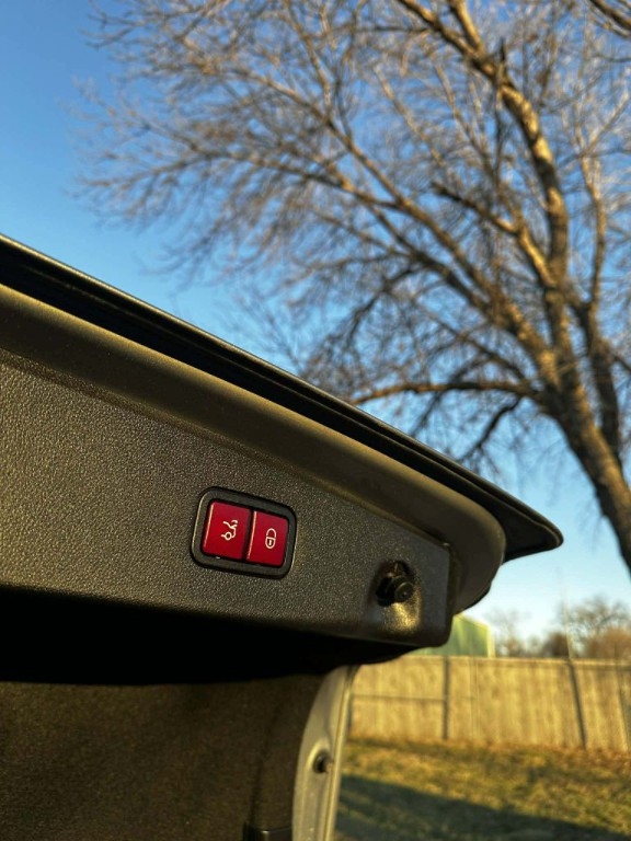 2013 Mercedes-Benz E-Class Image 6