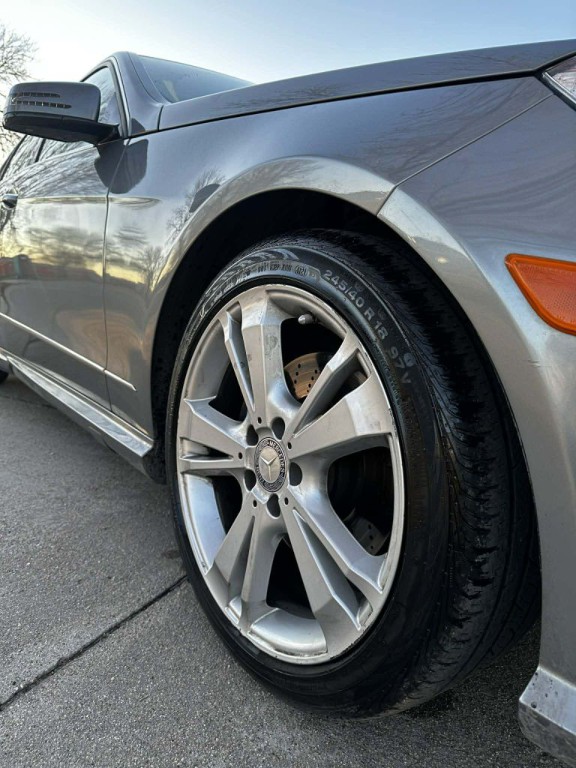 2013 Mercedes-Benz E-Class Image 7