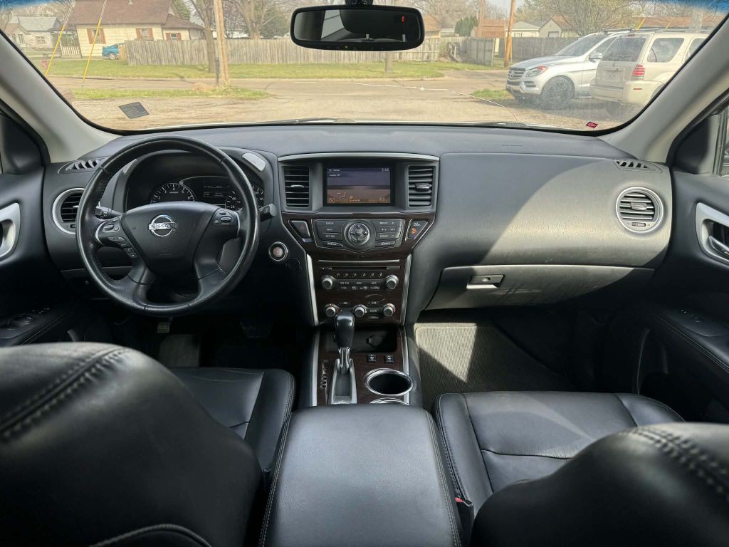2013 Nissan Pathfinder Image 13