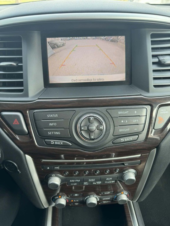 2013 Nissan Pathfinder Image 15