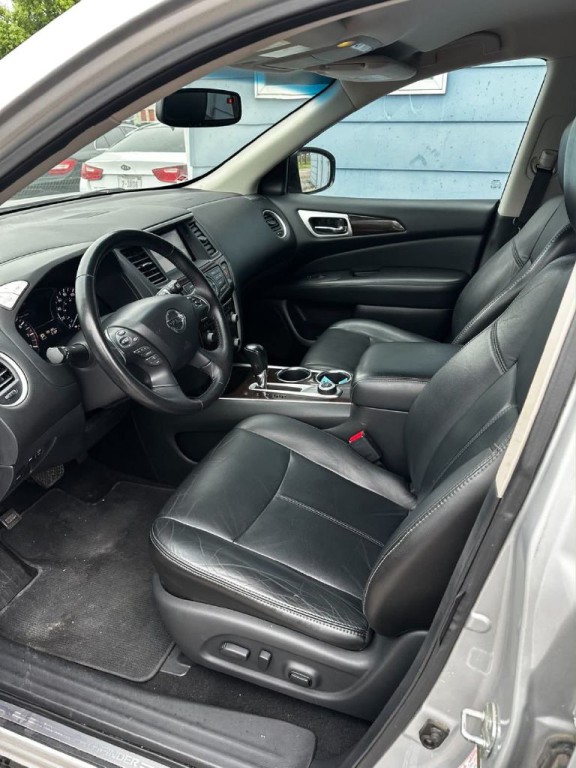 2013 Nissan Pathfinder Image 6