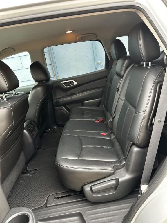 2013 Nissan Pathfinder Image 7
