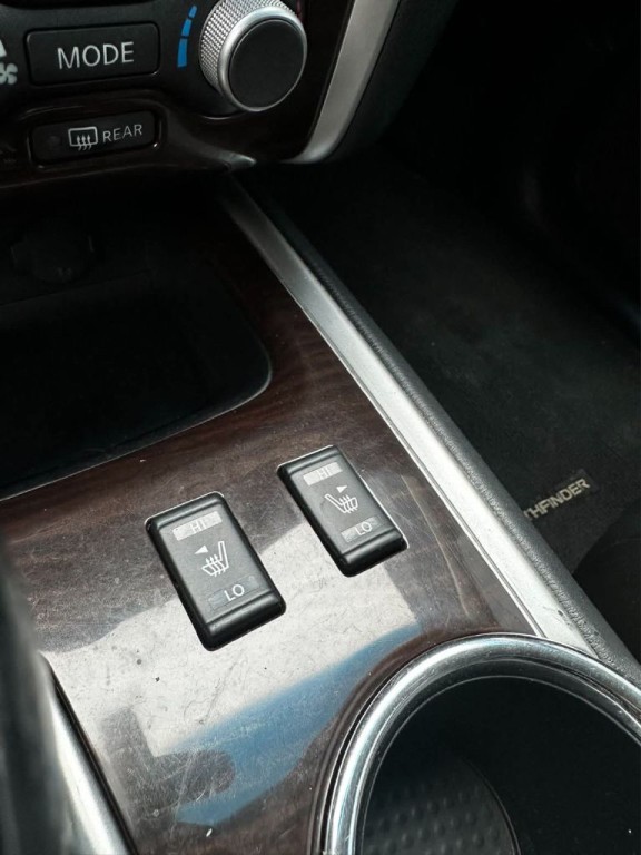 2013 Nissan Pathfinder Image 11