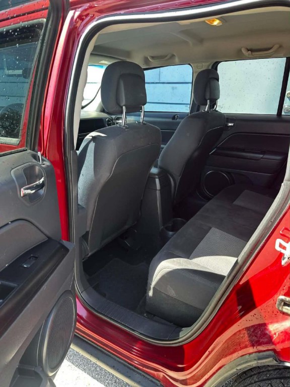 2012 Jeep Patriot Image 8