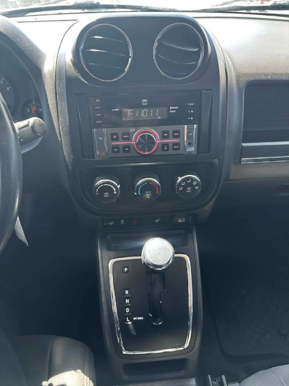 2012 Jeep Patriot Image 10