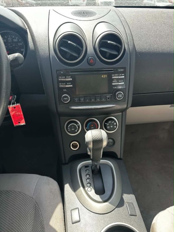 2014 Nissan Rogue Image 10