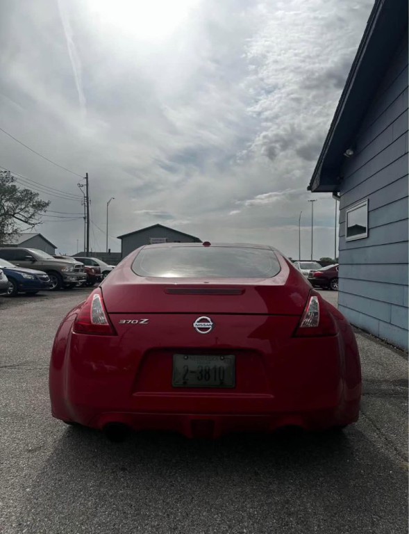 2017 Nissan 370Z Image 3