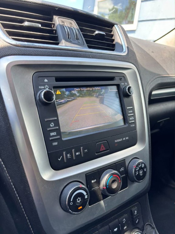 2013 GMC Acadia Image 11