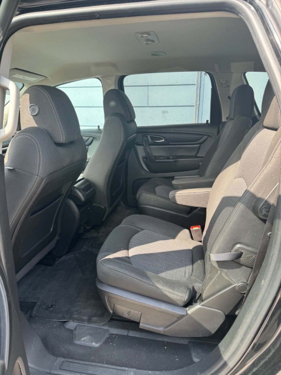 2017 Chevrolet Traverse Image 11