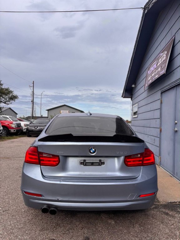 2015 BMW 3 Series Image 4