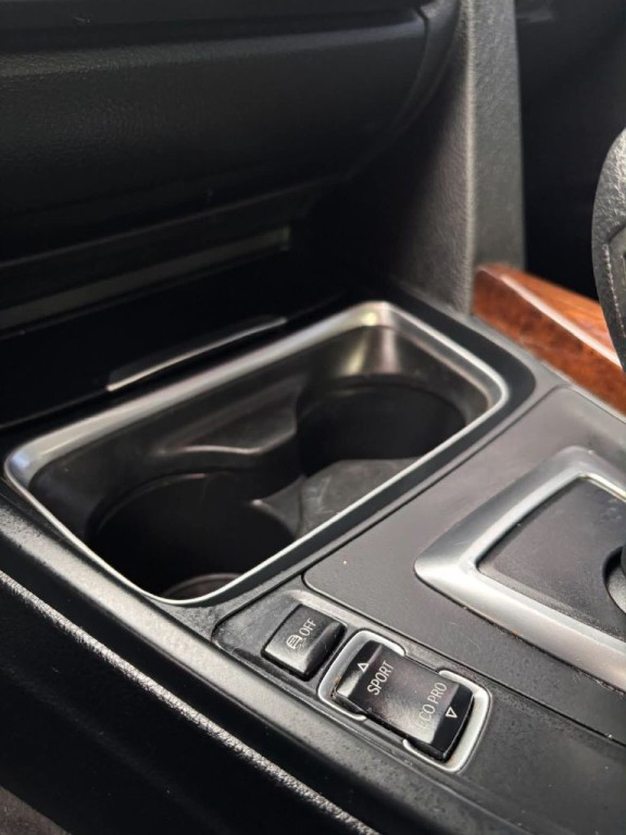 2015 BMW 3 Series Image 10
