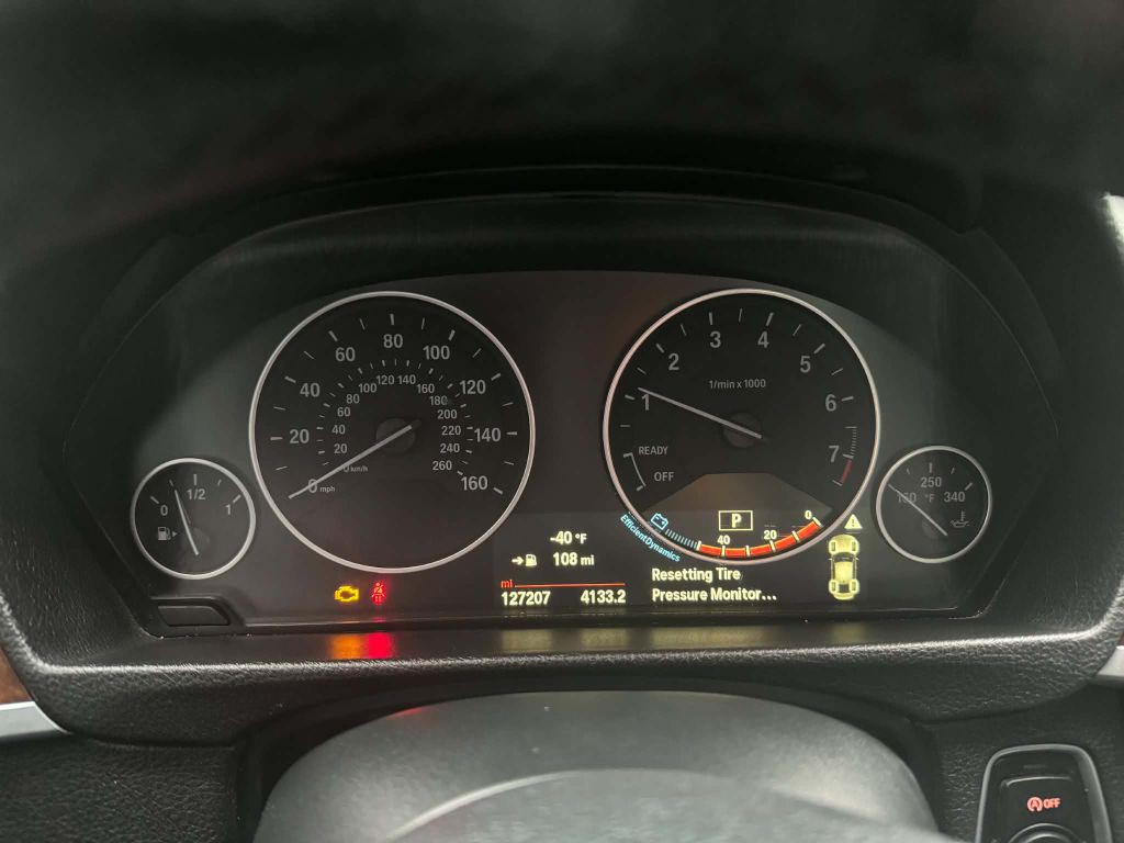 2015 BMW 3 Series Image 13