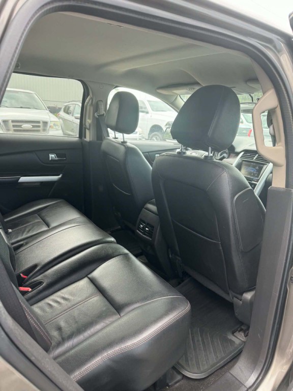 2013 Ford Edge Image 9