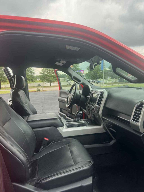 2016 Ford F-150 Image 3