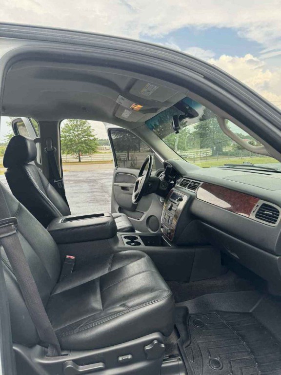 2013 Chevrolet Tahoe Image 3