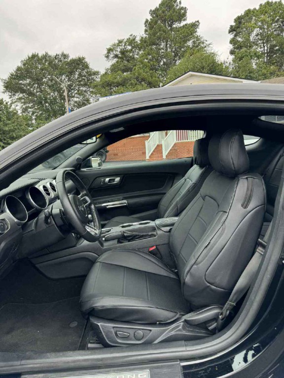 2020 Ford Mustang Image 6