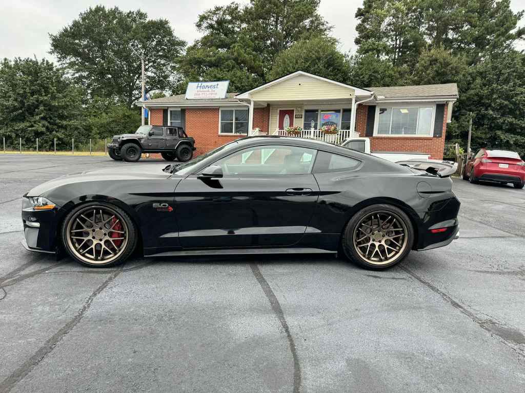 2020 Ford Mustang Image 12