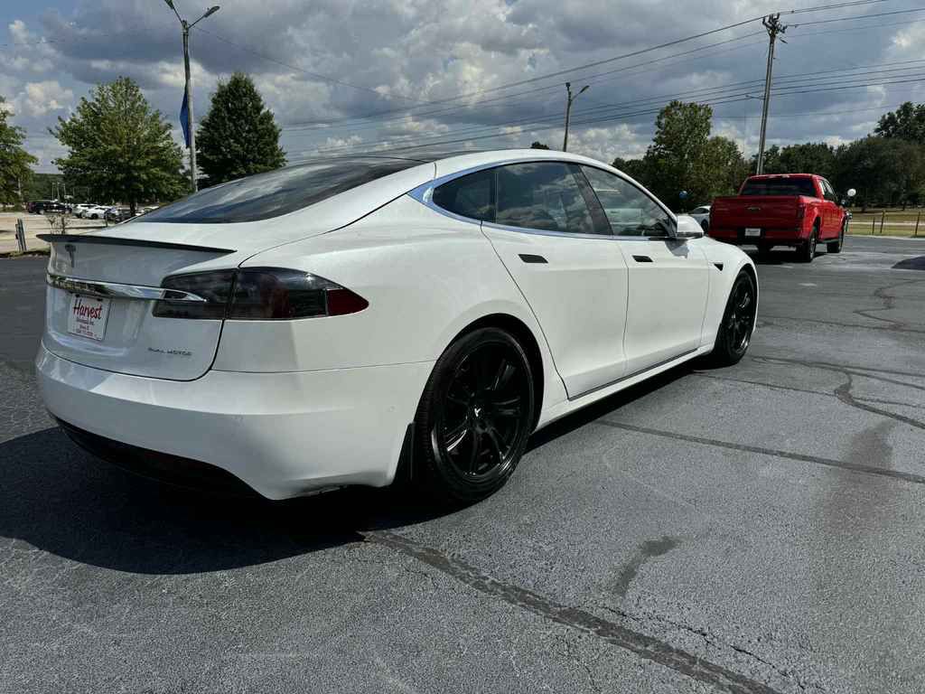 2020 Tesla Model S Image 12