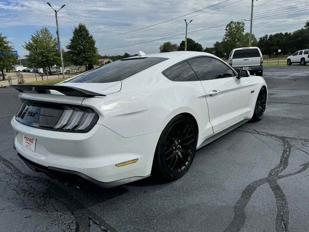 2021 Ford Mustang Image 10