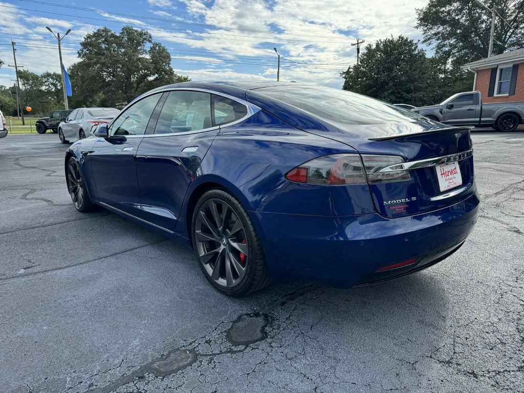2019 Tesla Model S Image 14