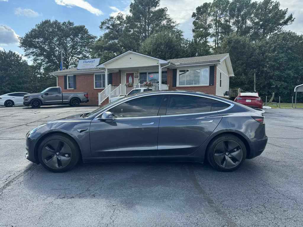 2018 Tesla Model 3 Image 3