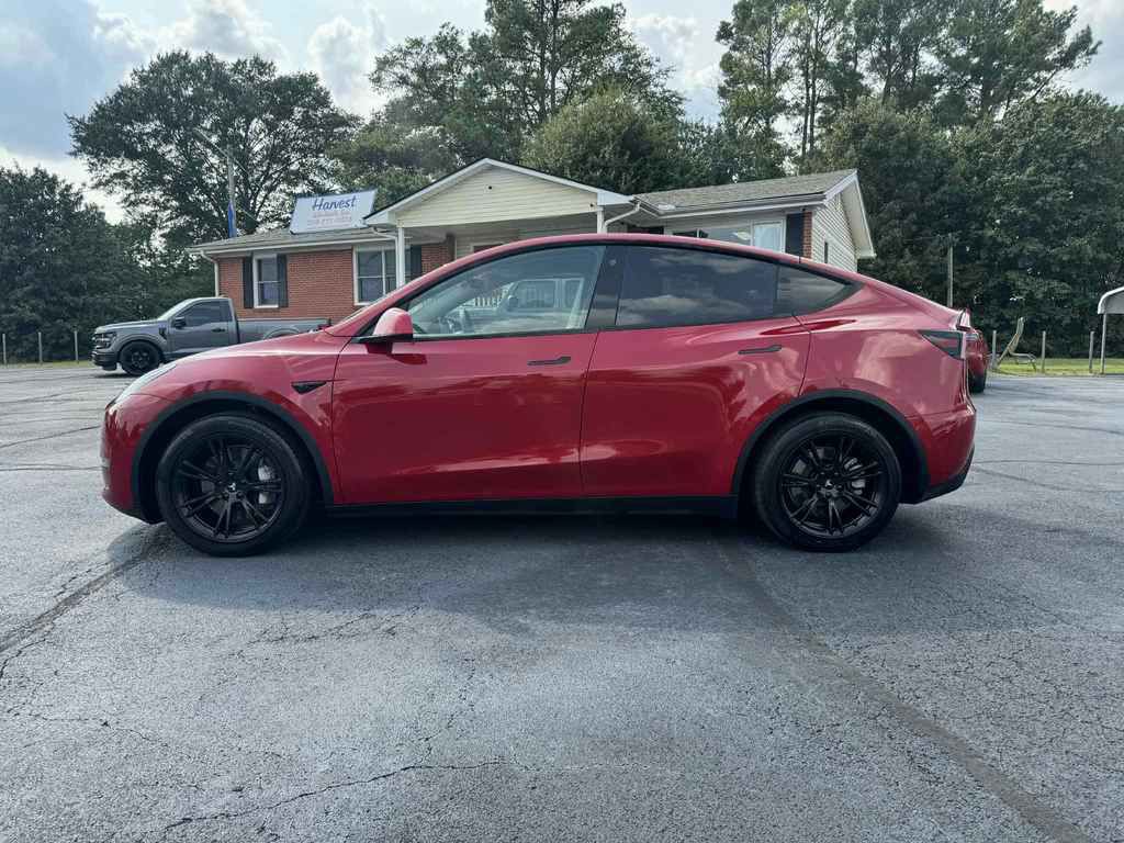 2022 Tesla Model Y Image 3