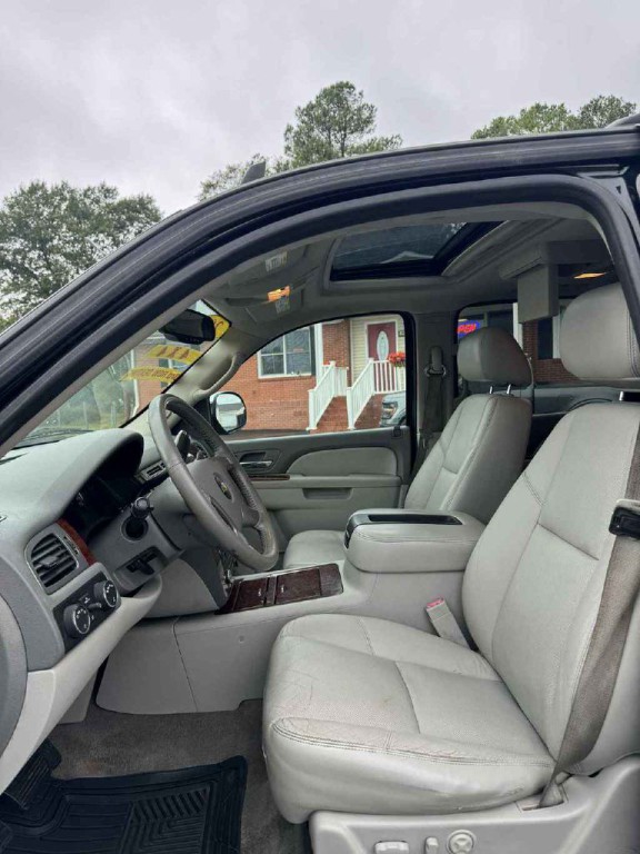 2012 Chevrolet Tahoe Image 7