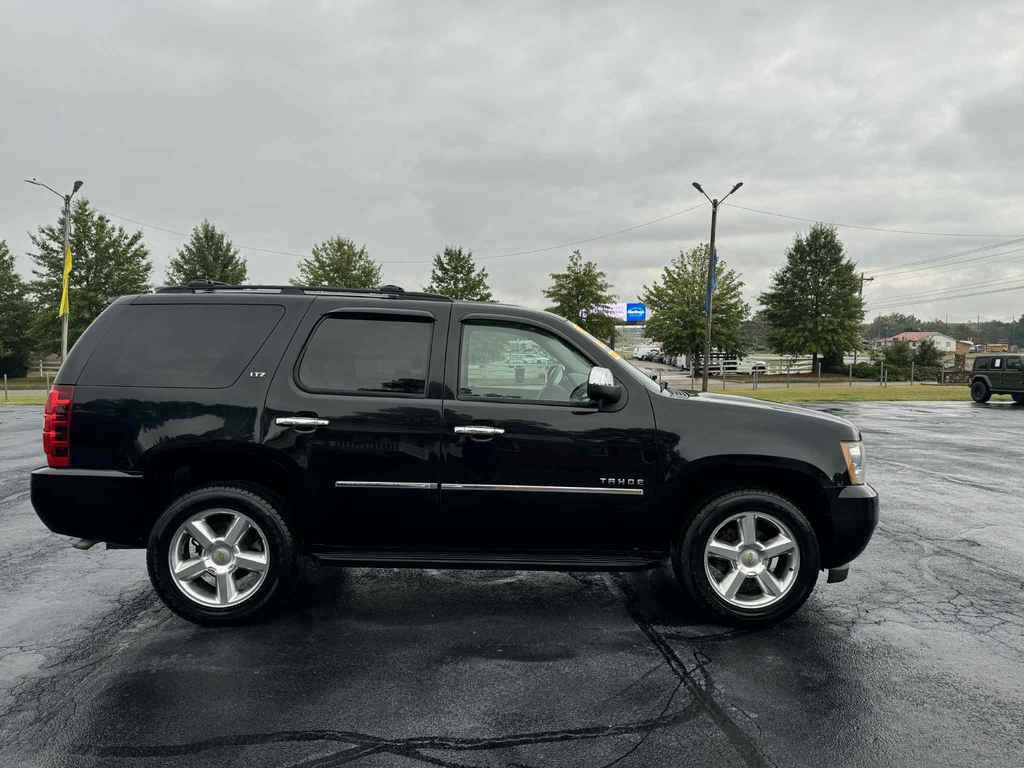 2012 Chevrolet Tahoe Image 10