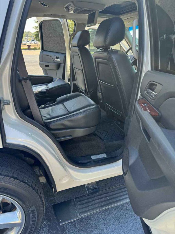 2013 Chevrolet Tahoe Image 3