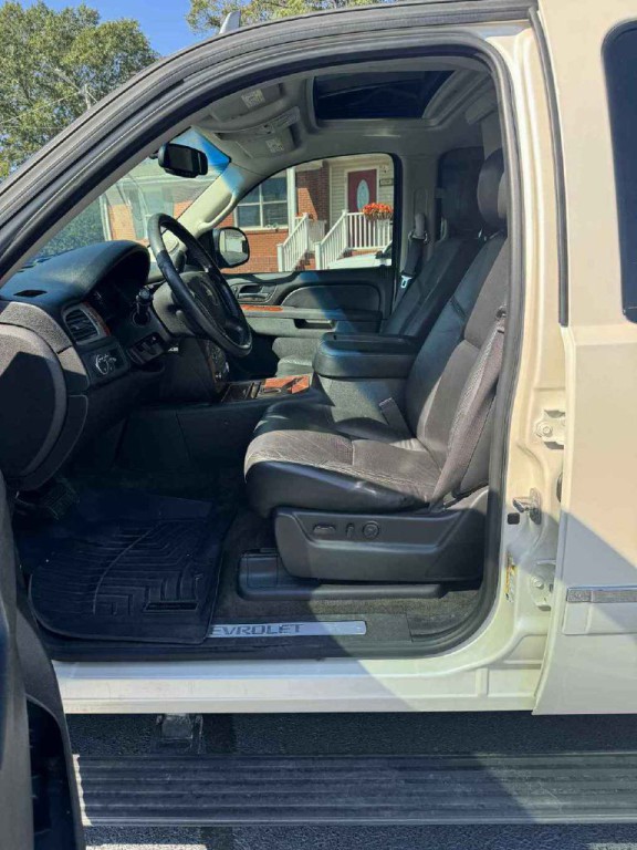 2013 Chevrolet Tahoe Image 6