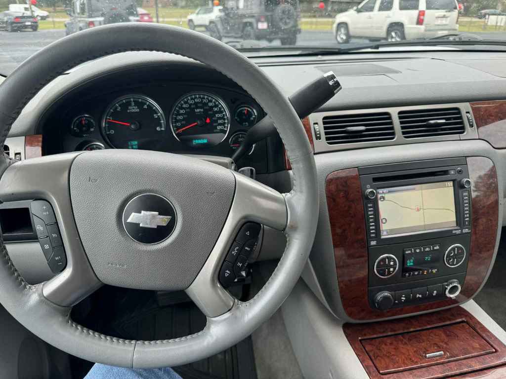 2013 Chevrolet Tahoe Image 1