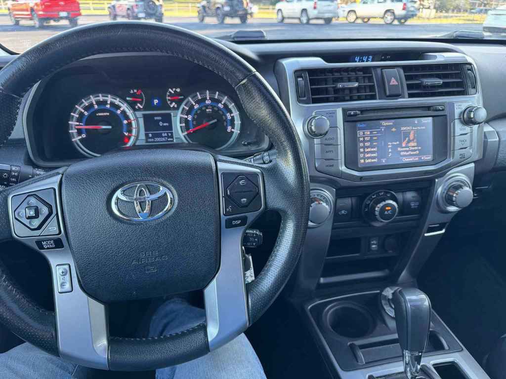 2015 Toyota 4Runner Image 2