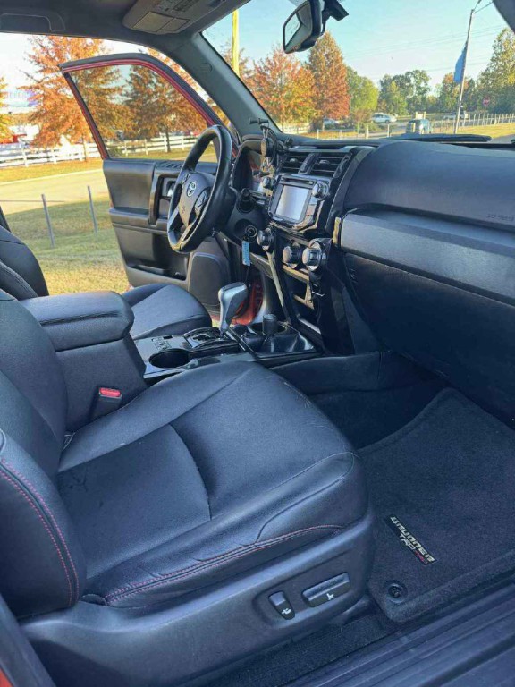 2015 Toyota 4Runner Image 2