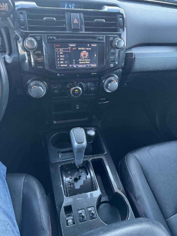 2015 Toyota 4Runner Image 4