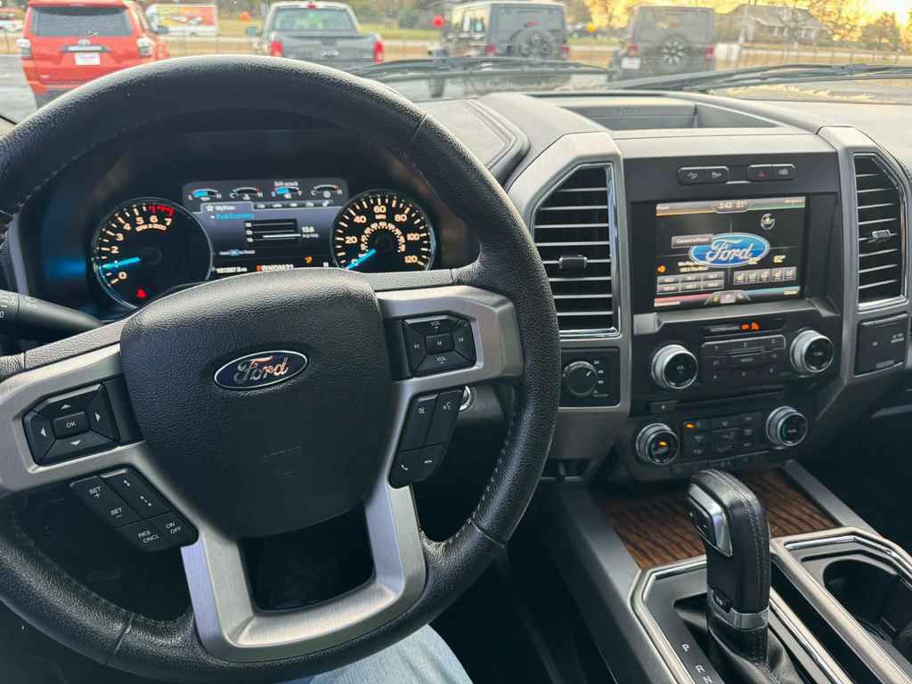 2015 Ford F-150 Image 4