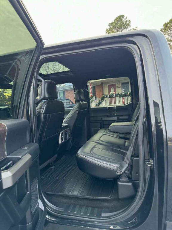 2015 Ford F-150 Image 9