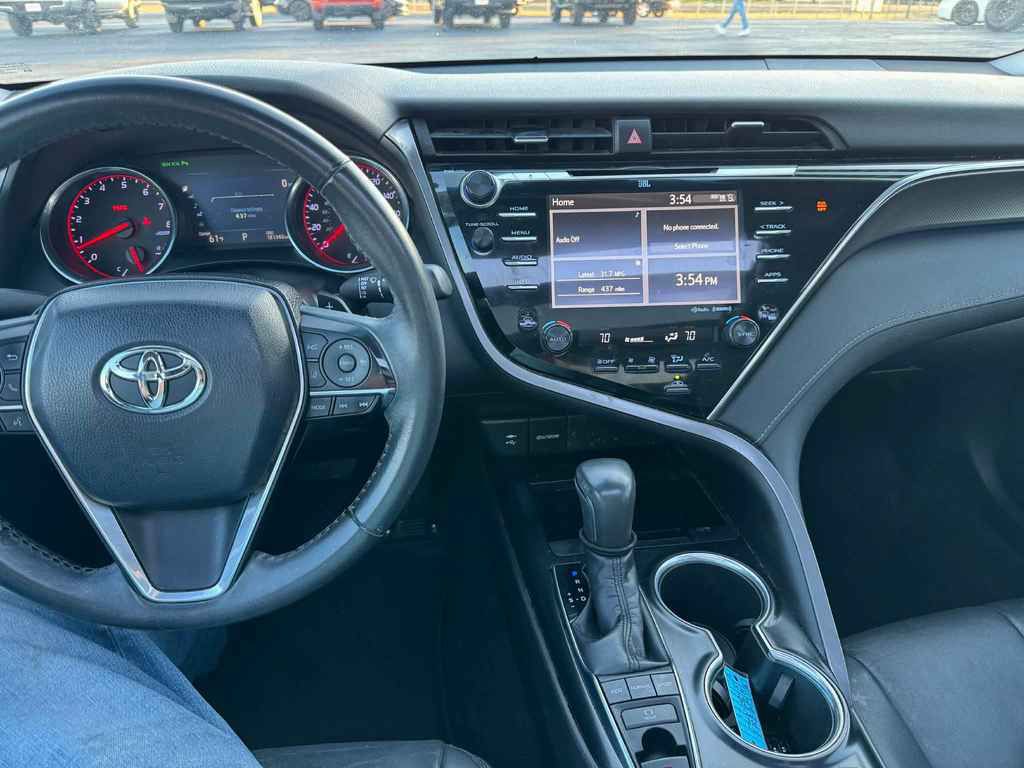 2018 Toyota Camry Image 2
