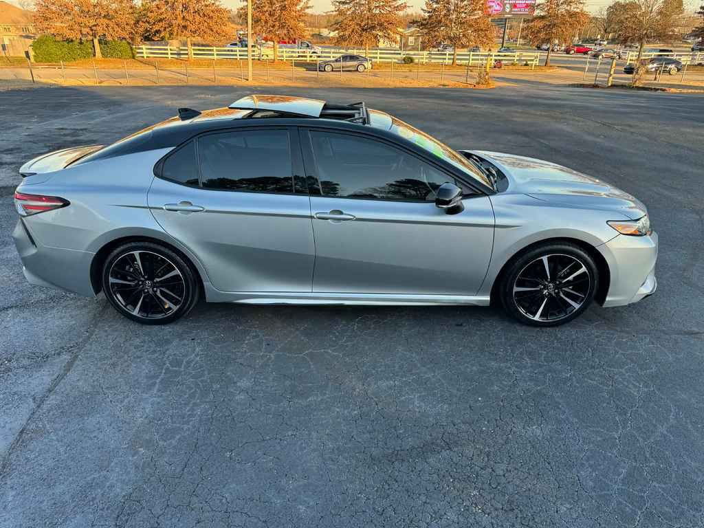 2018 Toyota Camry Image 9