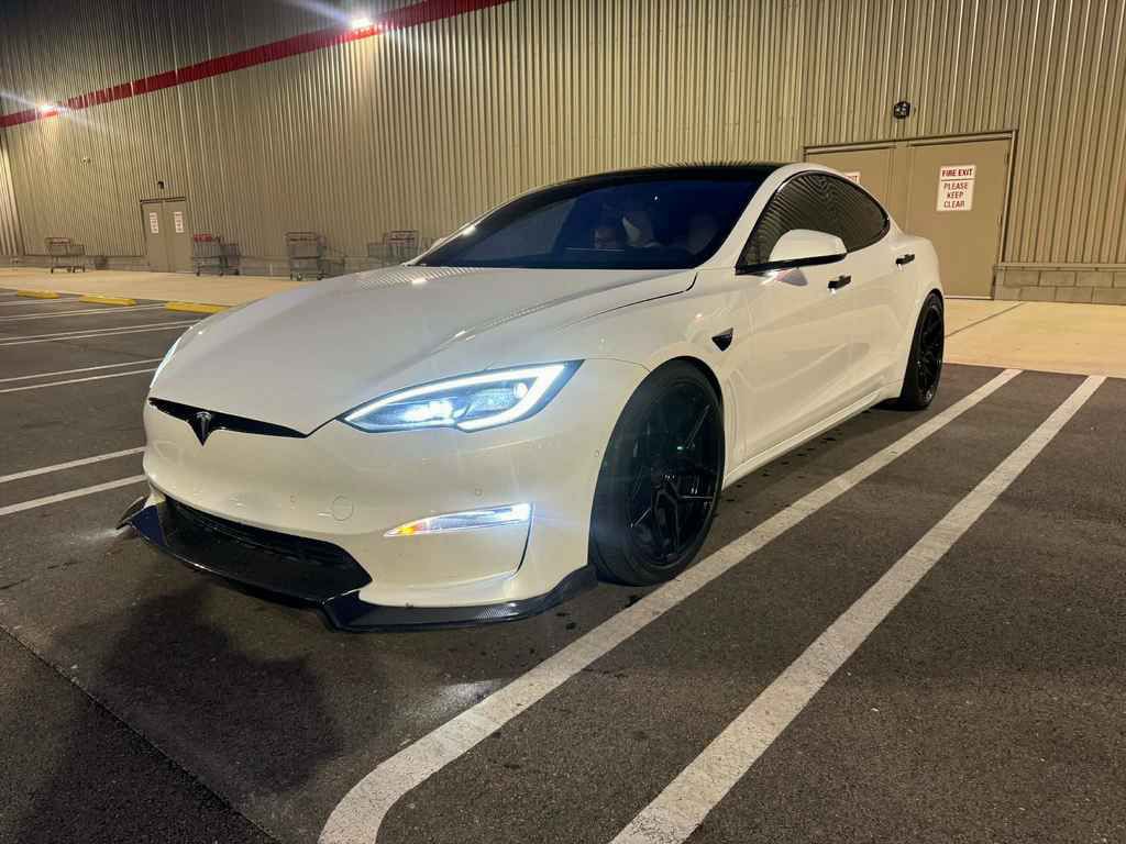 2022 Tesla Model S Image 14