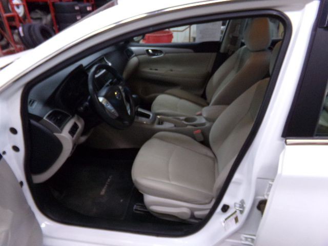 2015 Nissan Sentra Image 7
