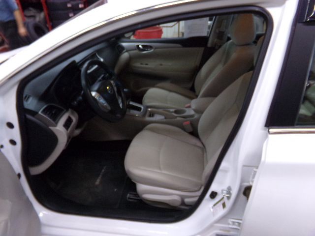 2015 Nissan Sentra Image 8