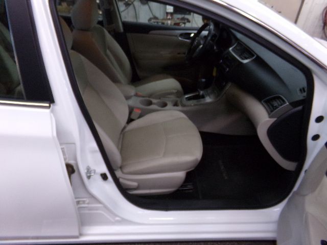 2015 Nissan Sentra Image 11